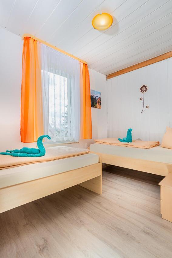 Ferienhaus "Zur Alten Schule" Mittelndorf Kültér fotó