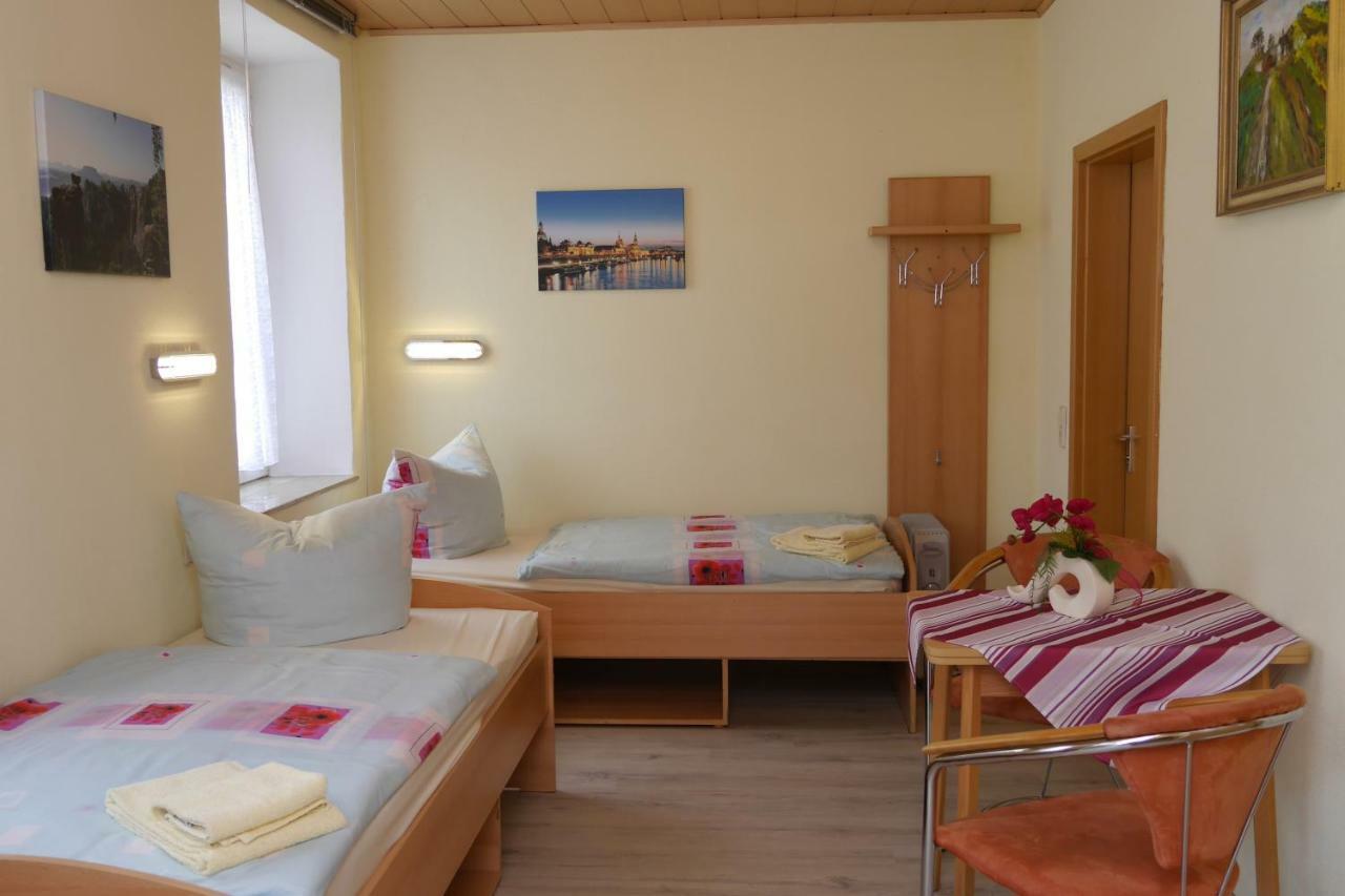 Ferienhaus "Zur Alten Schule" Mittelndorf Kültér fotó